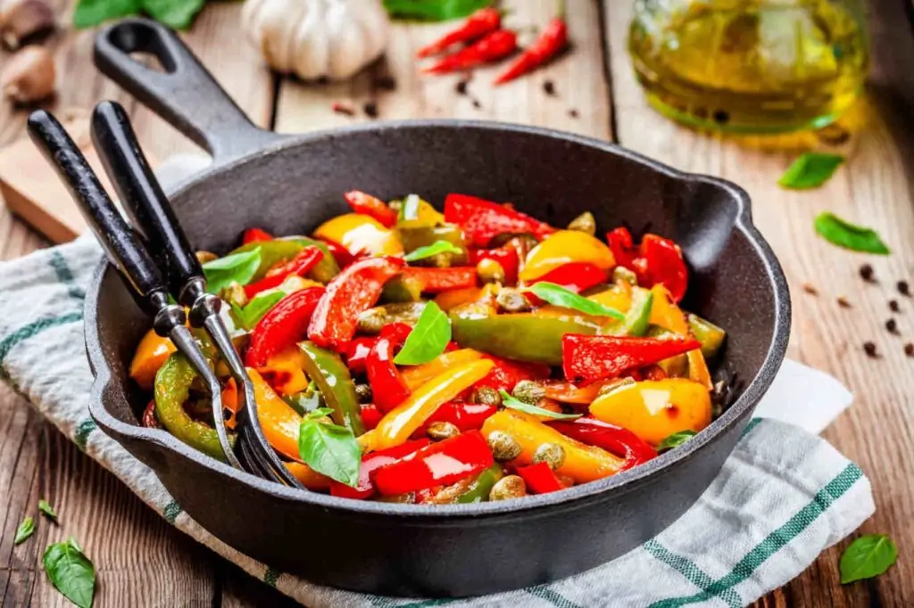 cooking pepper vegetable in pan