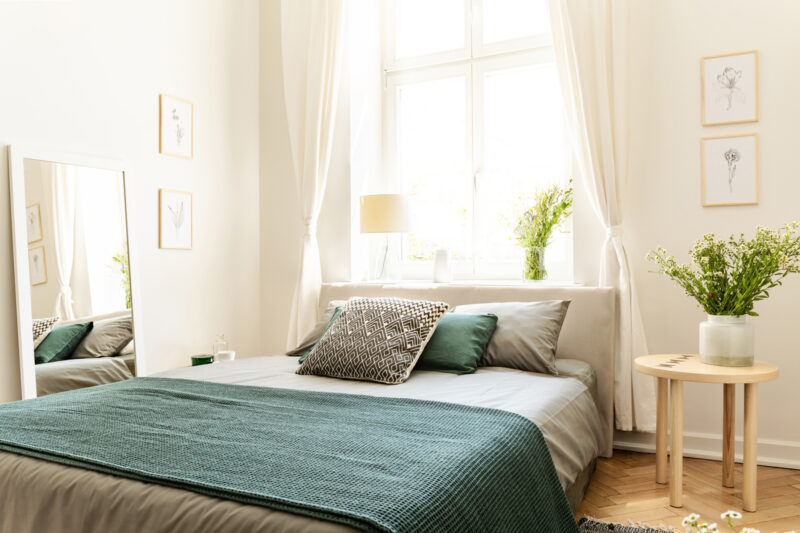 bed position under the window