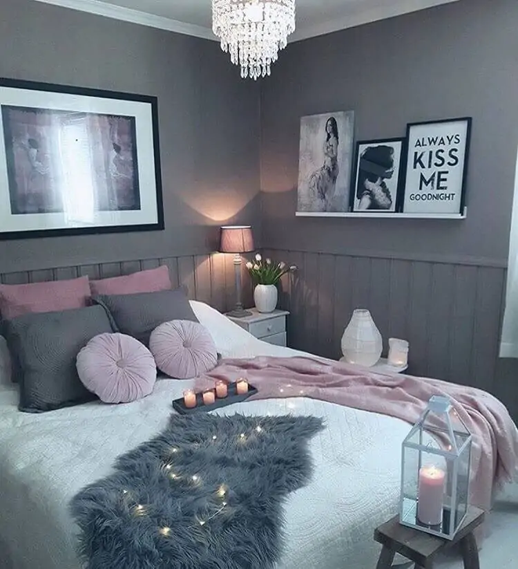 Grey walls in a bedroom