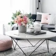 coffee table decorating idea with flowers