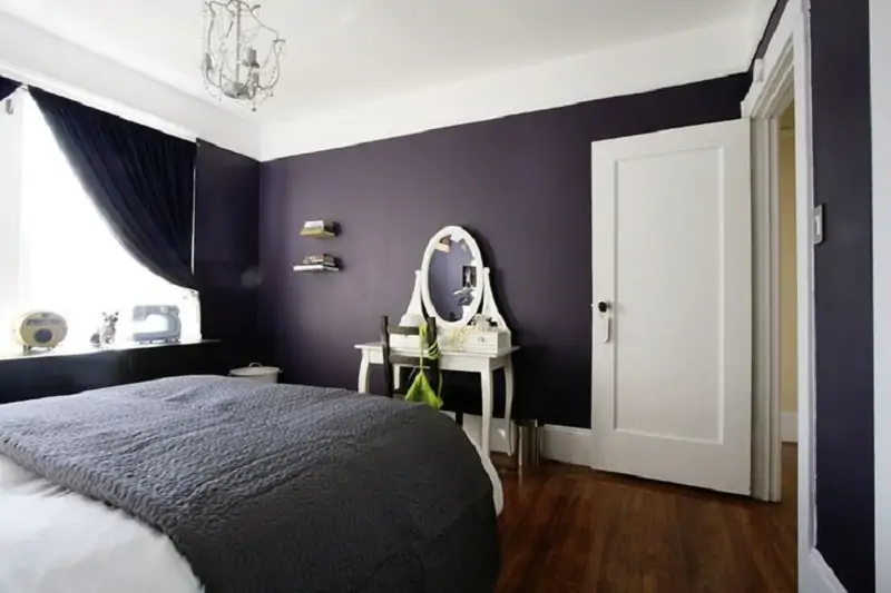 deep dark purple with light furniture ideas for the bedroom
