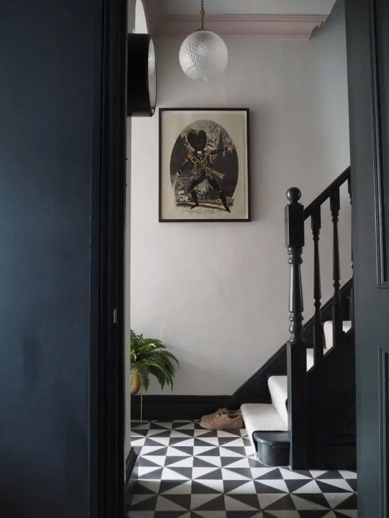 decorating ideas for small hallways and stairs
