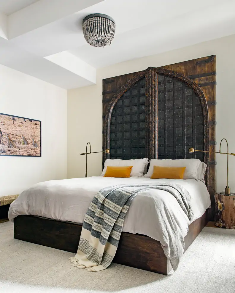 master bedroom design with gate headboard