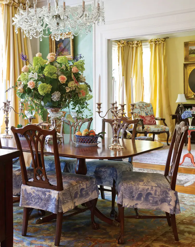 centerpiece ideas for long dining room table