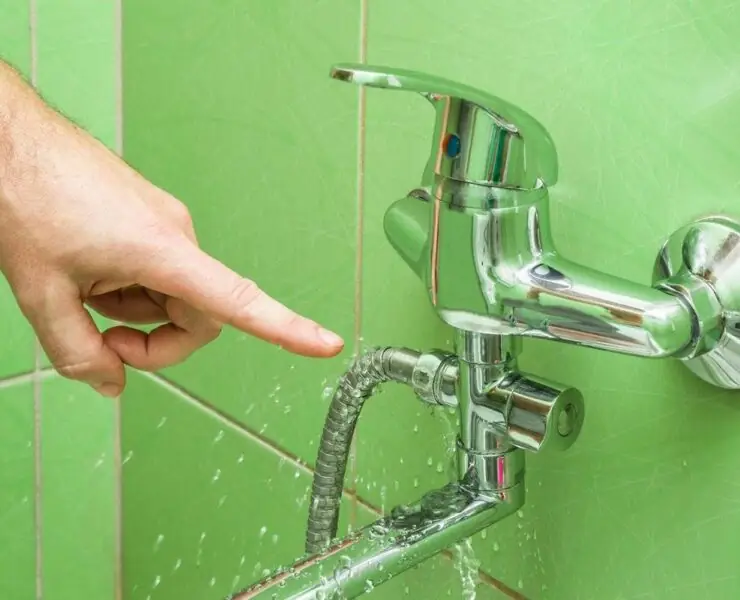 how to fix bath faucet leak