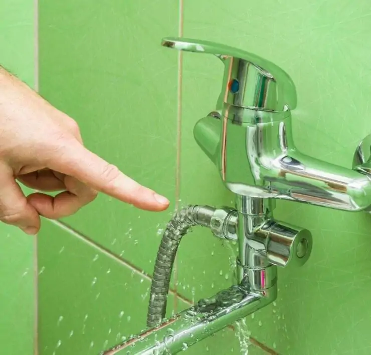 how to fix bath faucet leak