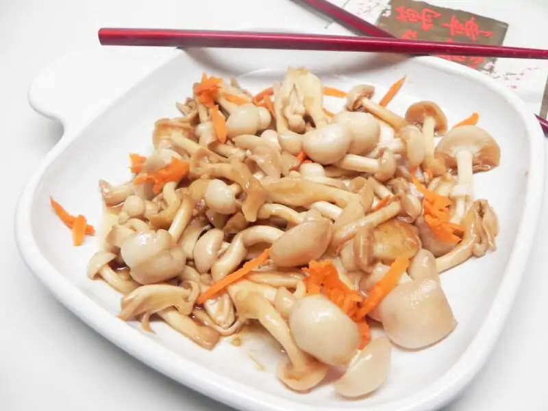 enoki salad with carrot