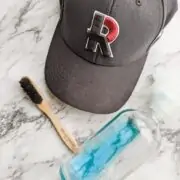 how to clean a hat with baking soda