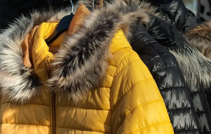 hang the down jacket to air dry