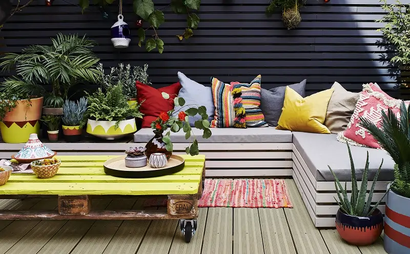use colorful accessoories on the deck