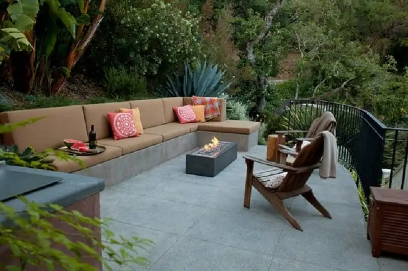 banquette on the deck