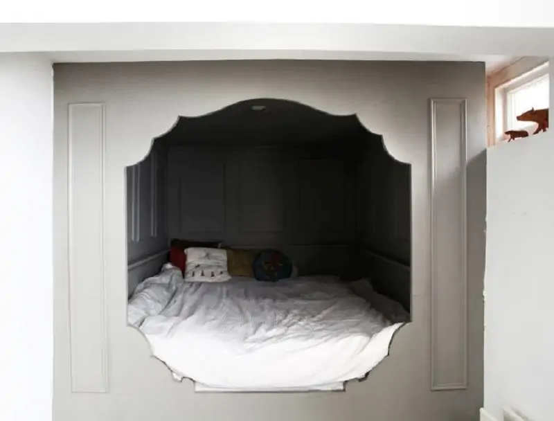 highlight bed alcoves with paint