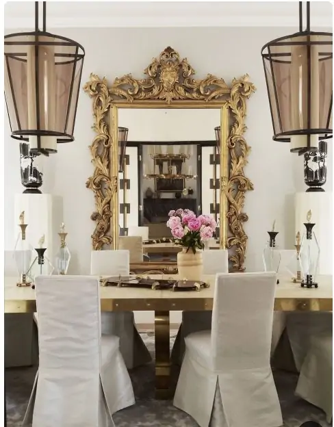 Antique mirrors retain beauty in uniqueness