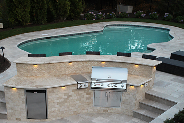 outdoor kitchen ideas poolside