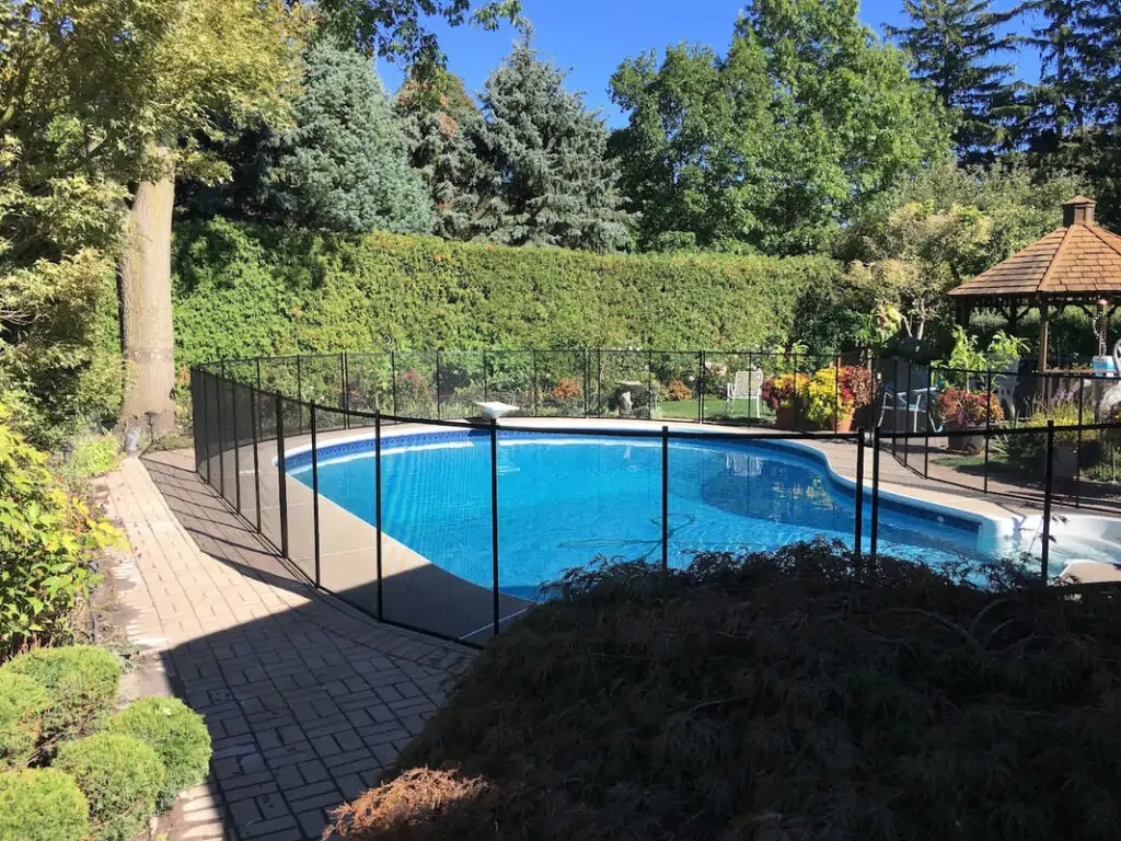 pool fence ideas removable