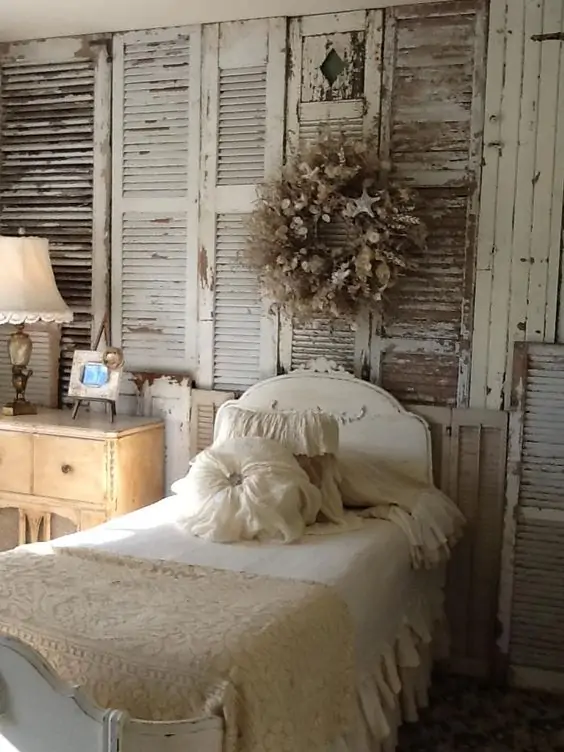 rustic vintage bedroom ideas reclaimed shutters