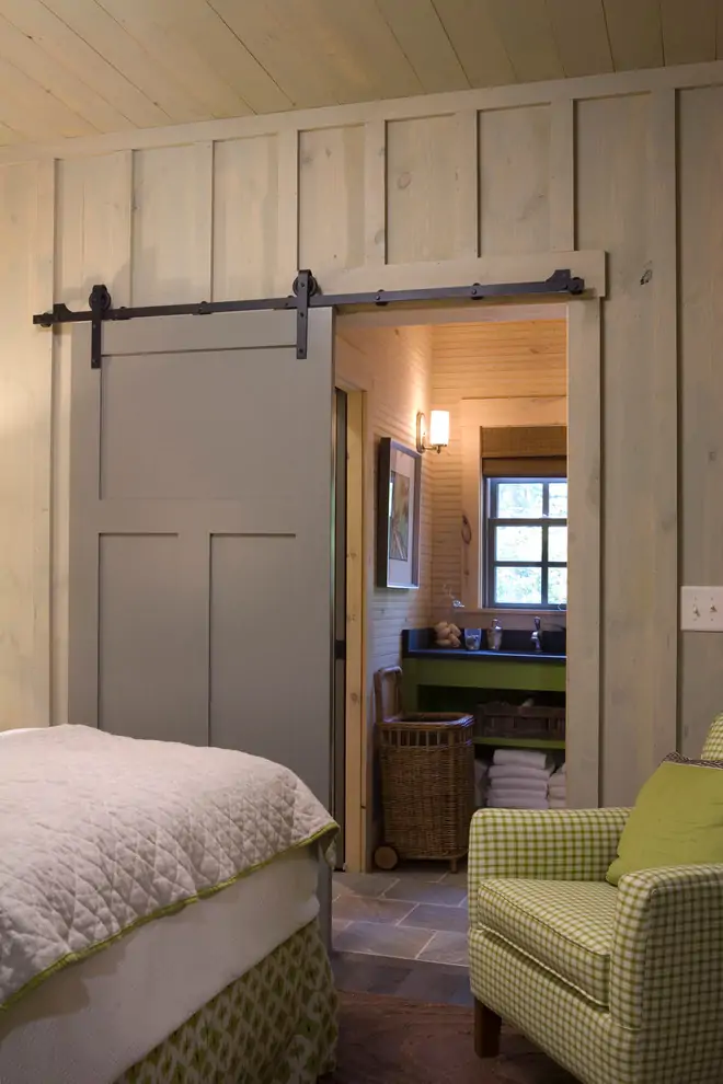small rustic bedroom ideas sliding door
