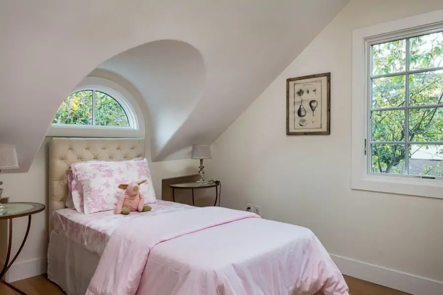small bedroom decor arched ceiling