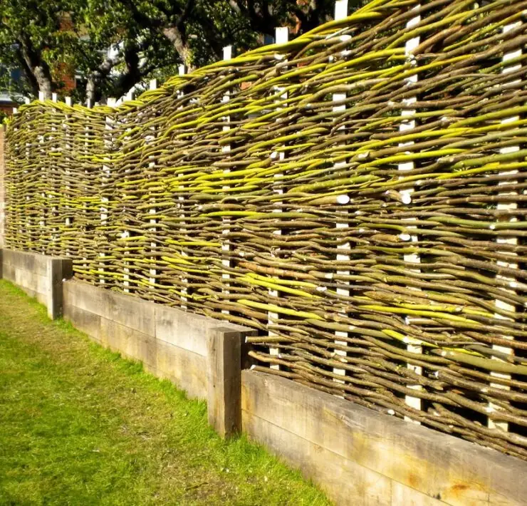 tree branch fence ideas